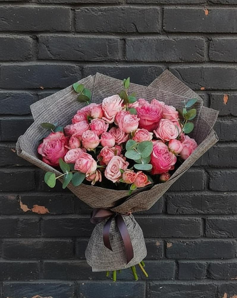 Букет цветов из: Розы в Малых Дербетах