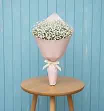 Букет цветов из:  Гипсофила в Малых Дербетах