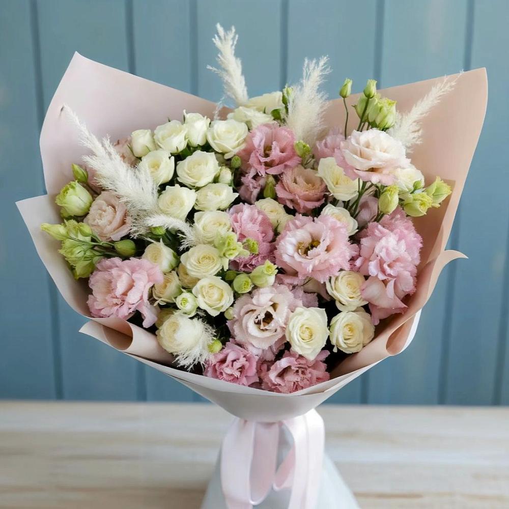 Букет цветов из: Альстромерии и Розы в Малых Дербетах