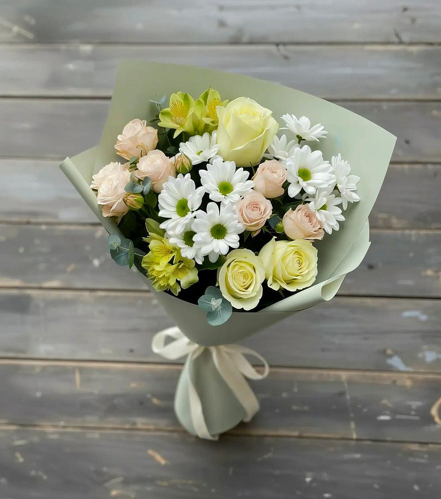 Букет цветов из: Альстромерии, Розы и Хризантемы в Малых Дербетах