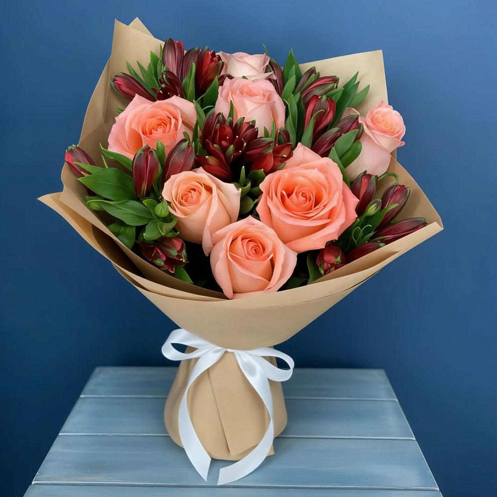 Букет цветов из: Розы и Альстромерии в Малых Дербетах