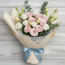 Букет цветов из:  Лизиантусы #REPLACE_PRED# Малых Дербетах