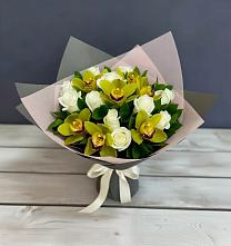 Букет цветов из:  Орхидеи и Розы в Малых Дербетах