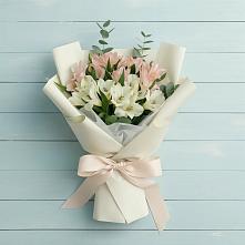 Букет цветов из:  Альстромерии в Малых Дербетах