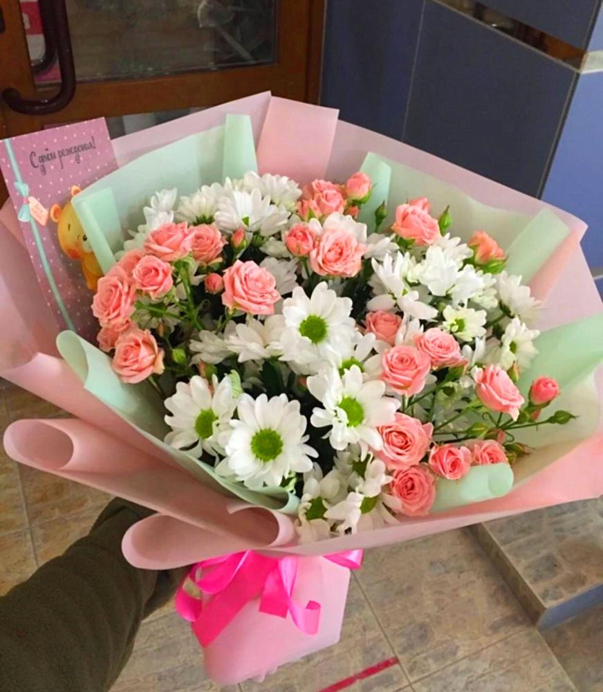 Букет цветов из: Розы и Хризантемы в Малых Дербетах