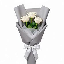 Букет 3 белые розы в Малых Дербетах