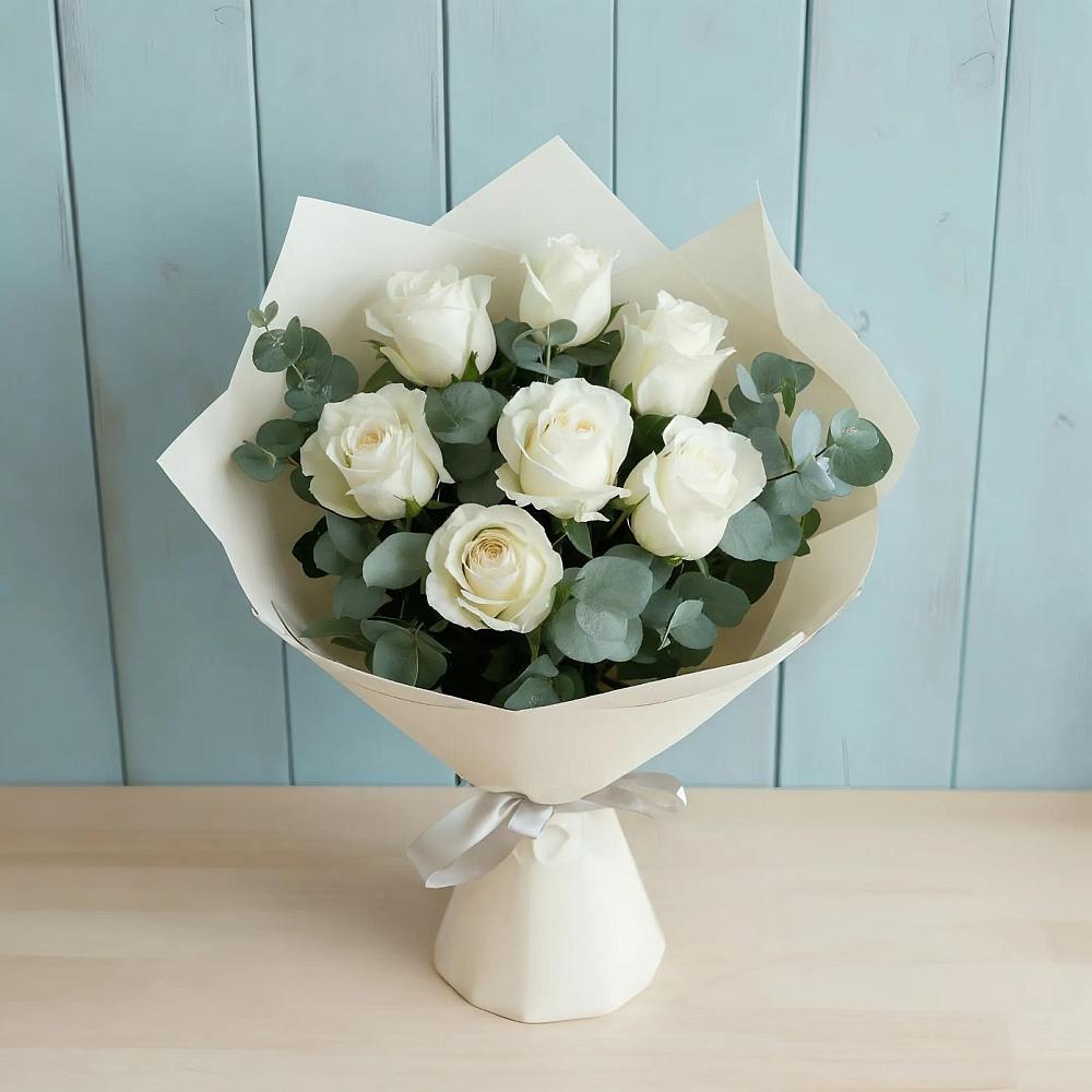 Букет Белые розы в Эвкалипте в Малых Дербетах