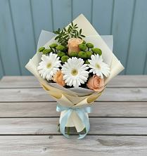 Букет цветов из:  Герберы, Розы и Хризантемы в Малых Дербетах