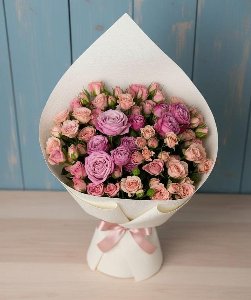 Букет цветов из: Розы в Малых Дербетах