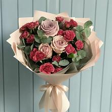 Букет цветов из:  Гвоздики и Розы в Малых Дербетах