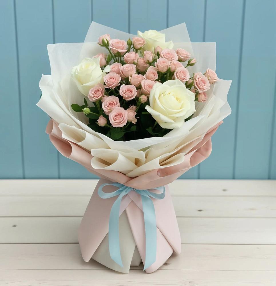 Букет цветов из: Розы в Малых Дербетах