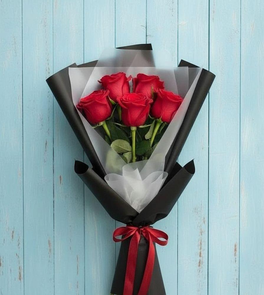 Букет цветов из: Розы в Малых Дербетах