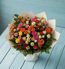 Букет Микс из разноцветных кустовых роз в Малых Дербетах
